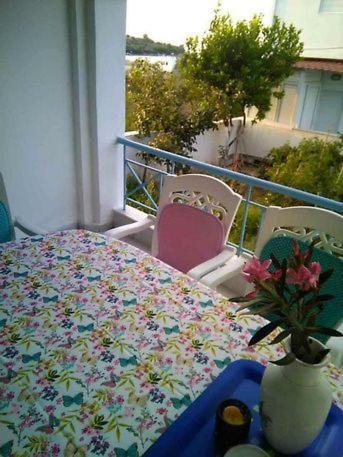 Thomi'S House. Villa Gerakini Bagian luar foto