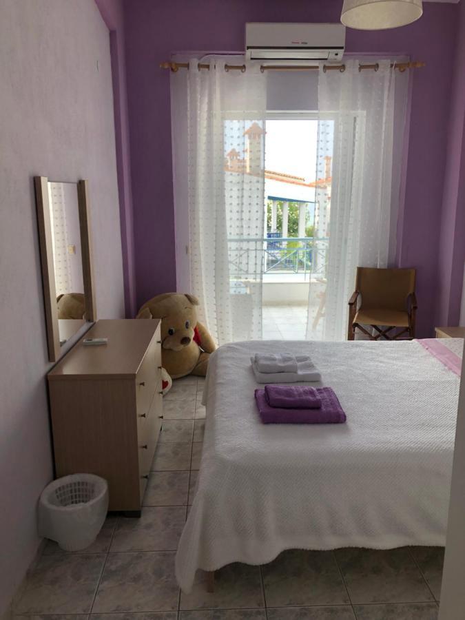 Thomi'S House. Villa Gerakini Bagian luar foto